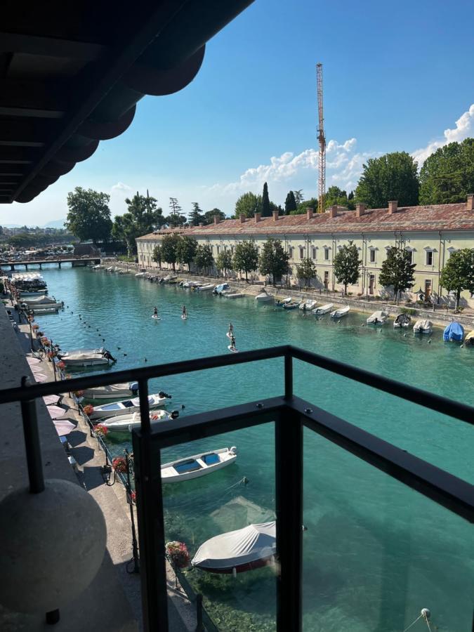 C House Rooms Lake Peschiera del Garda Extérieur photo