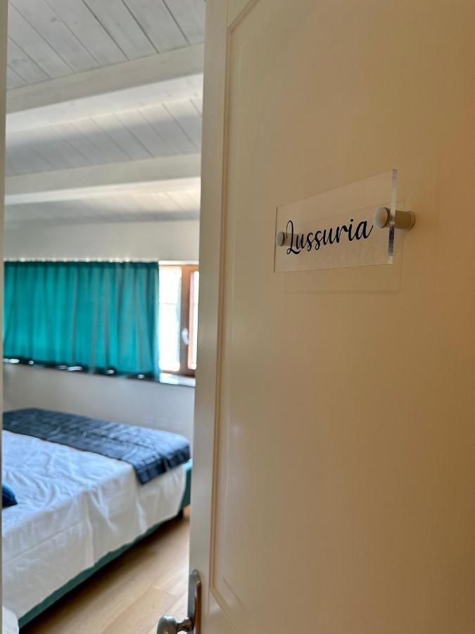 C House Rooms Lake Peschiera del Garda Extérieur photo