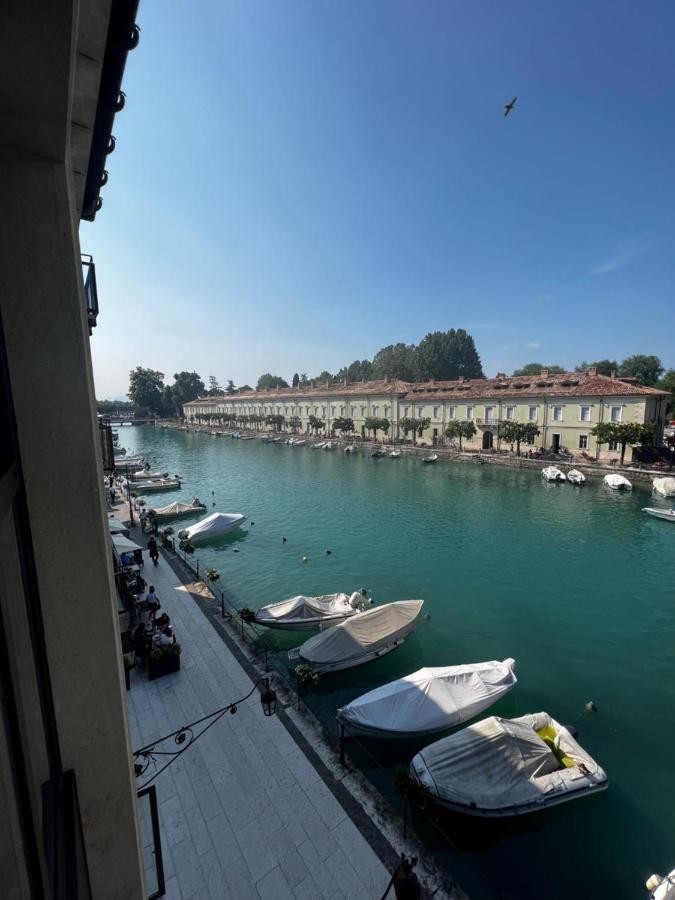 C House Rooms Lake Peschiera del Garda Extérieur photo